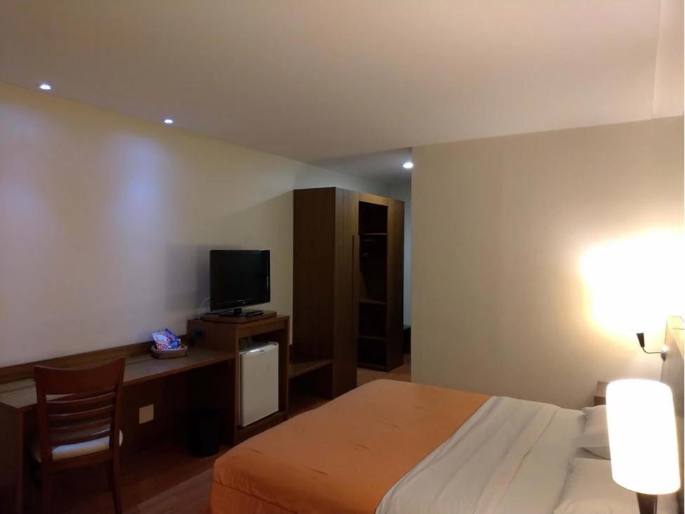 Master Plaza Hotel 巴巴塞纳 外观 照片